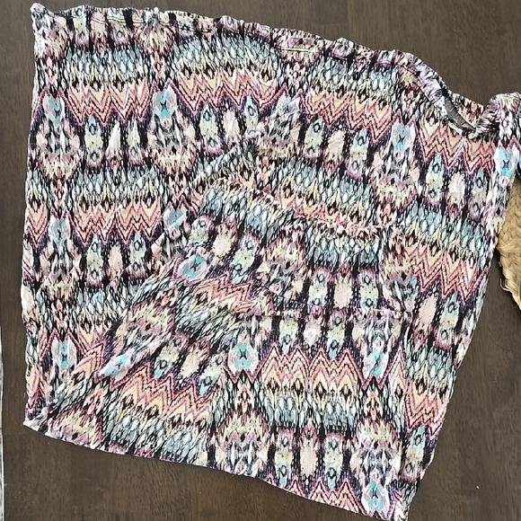 Colorful Geometric Patterned Skirt - Picture 3 of 3